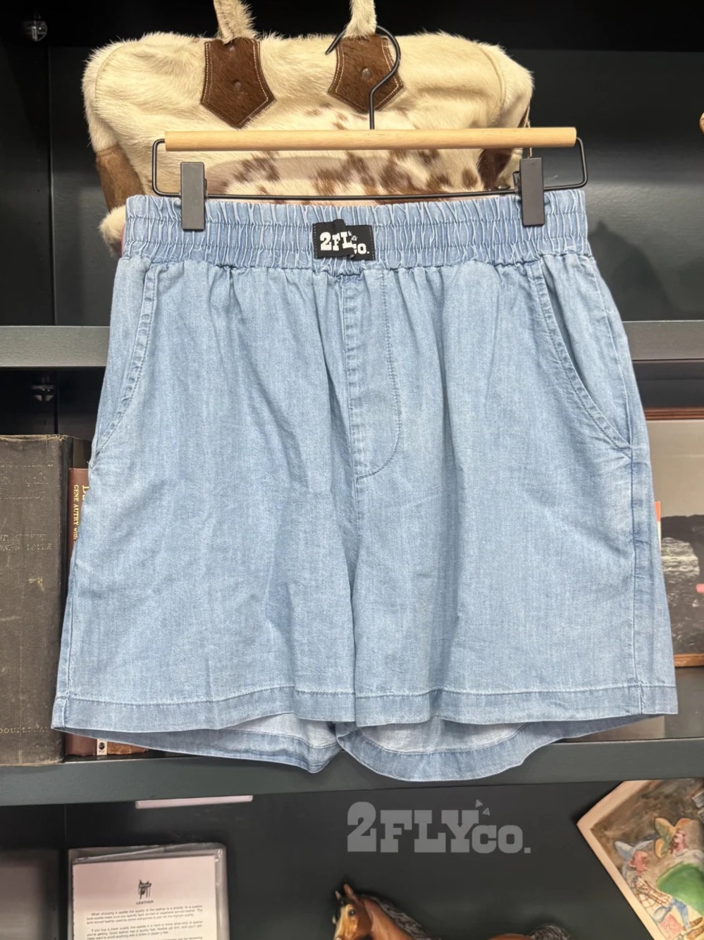 2Fly Demi’s Dally Light wash shorts
